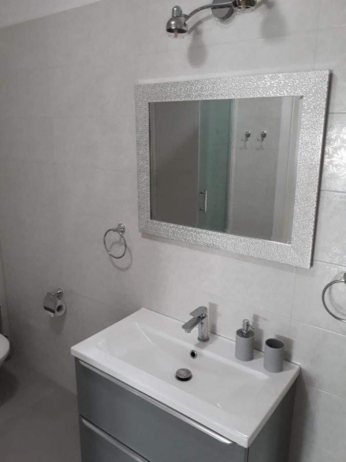 Apartament Wika Apartment Wieliczka Bagian luar foto
